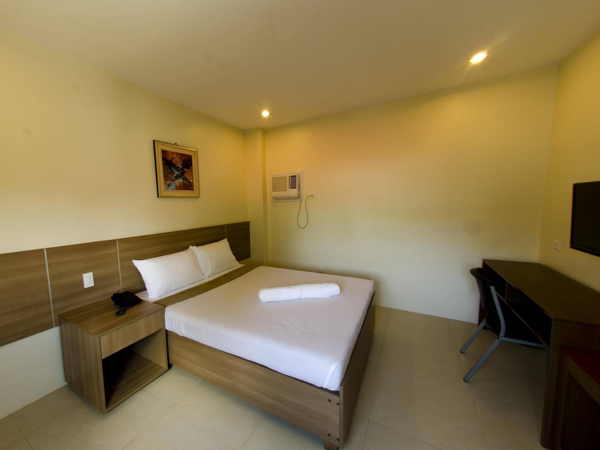 Adelfa Hotel Cebu Exterior photo